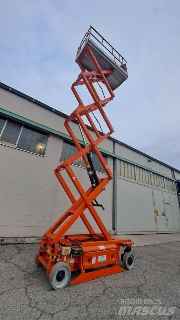 JLG 2646 ES 剪式升降機