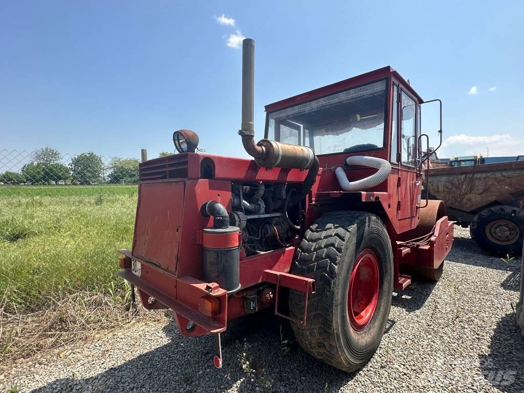 Hamm HW 2304 S 單輪滾壓機