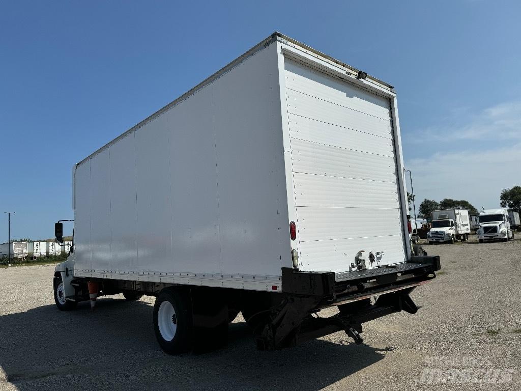 Hino 238 貨箱式卡車