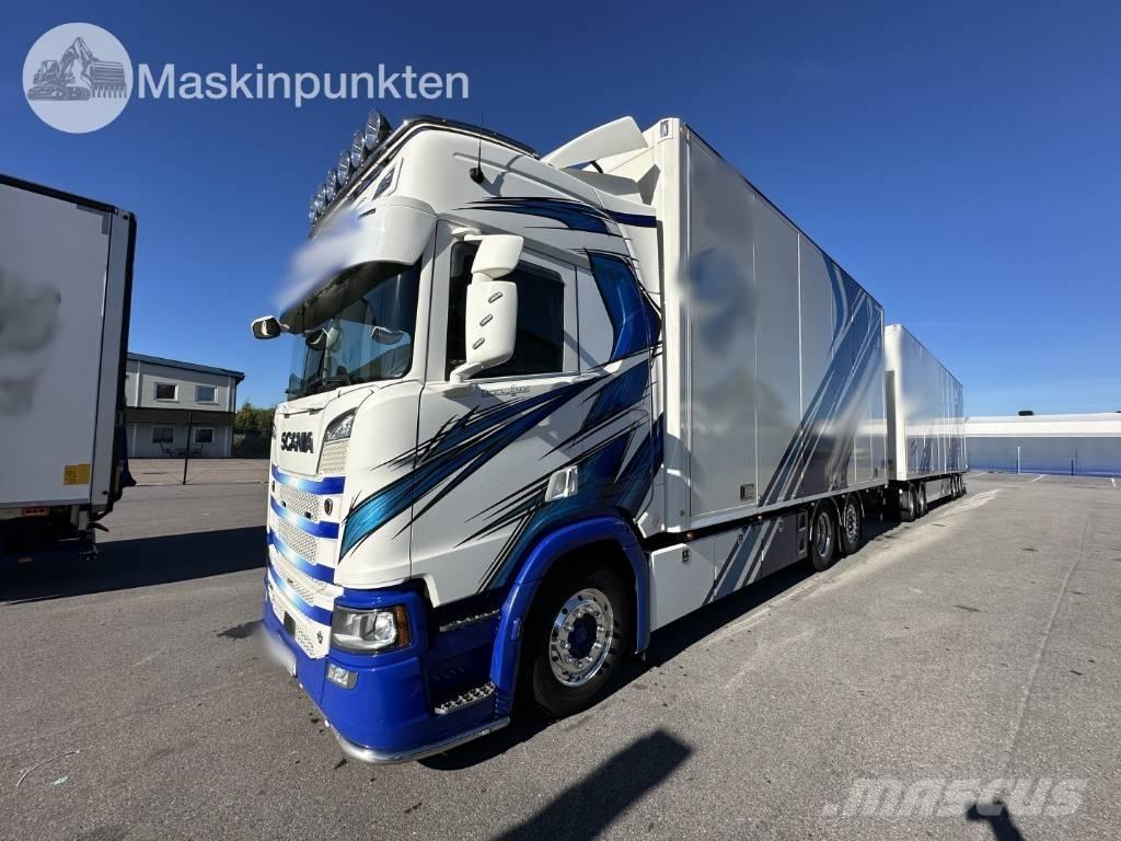 Scania R 520 貨箱式卡車
