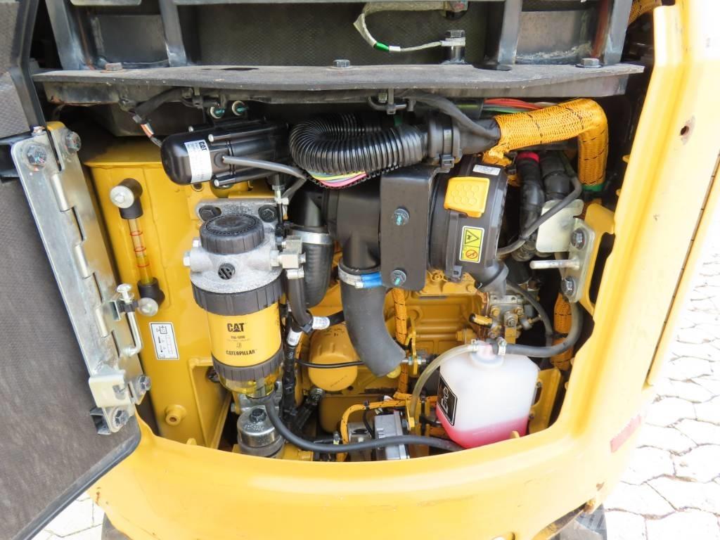 CAT 301.8 小型挖土機/掘鑿機<7t(小型挖掘機)