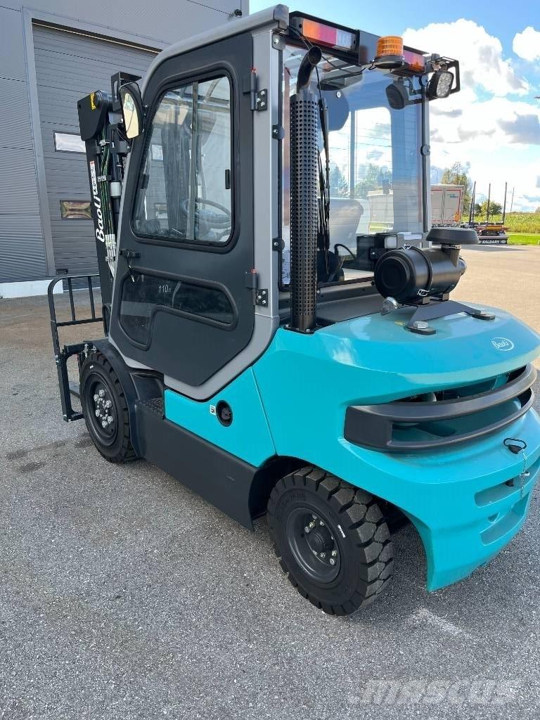 Baoli KBD30 Triplex 柴油卡車