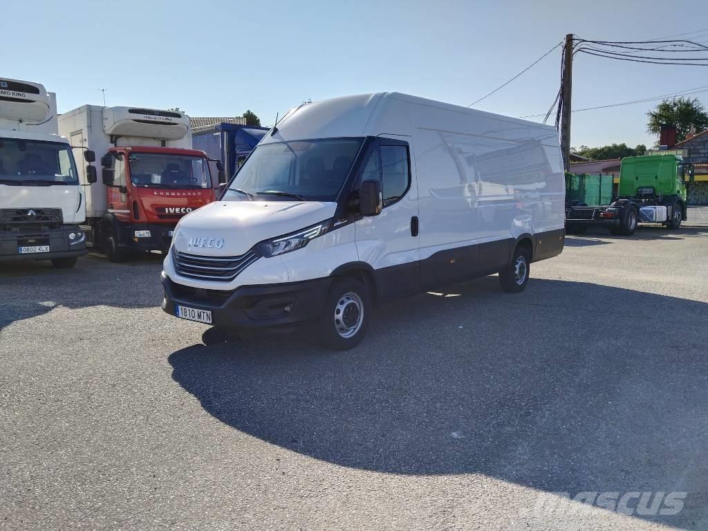 Iveco Daily 35 S12 車廂
