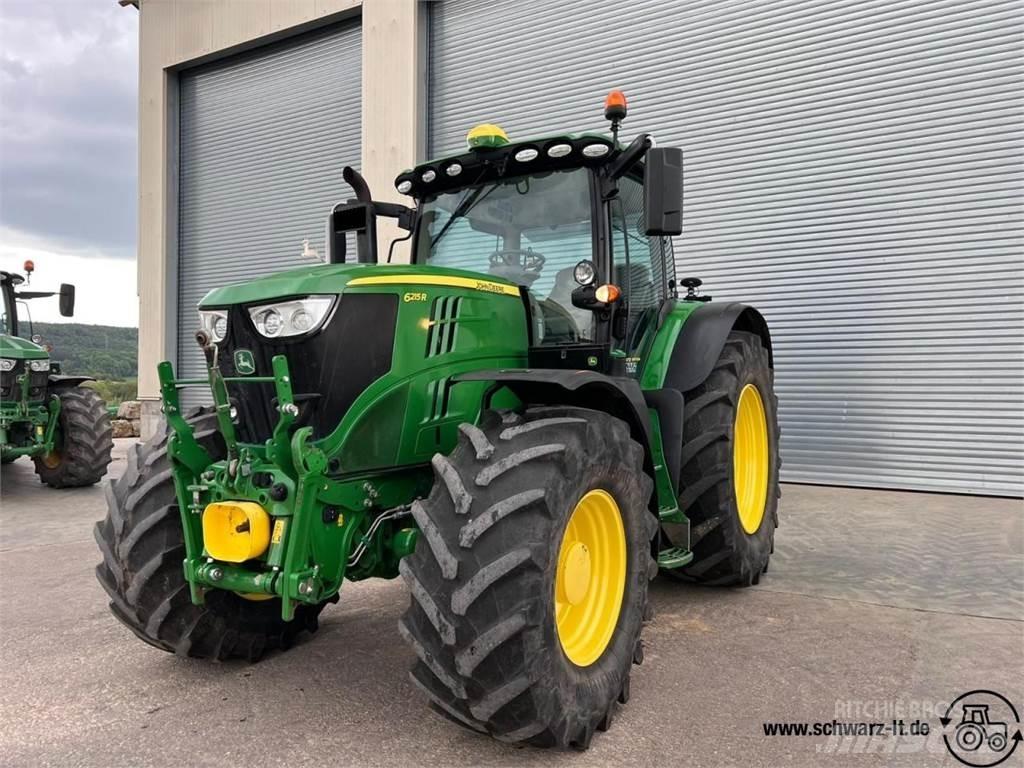 John Deere 6215R 曳引機