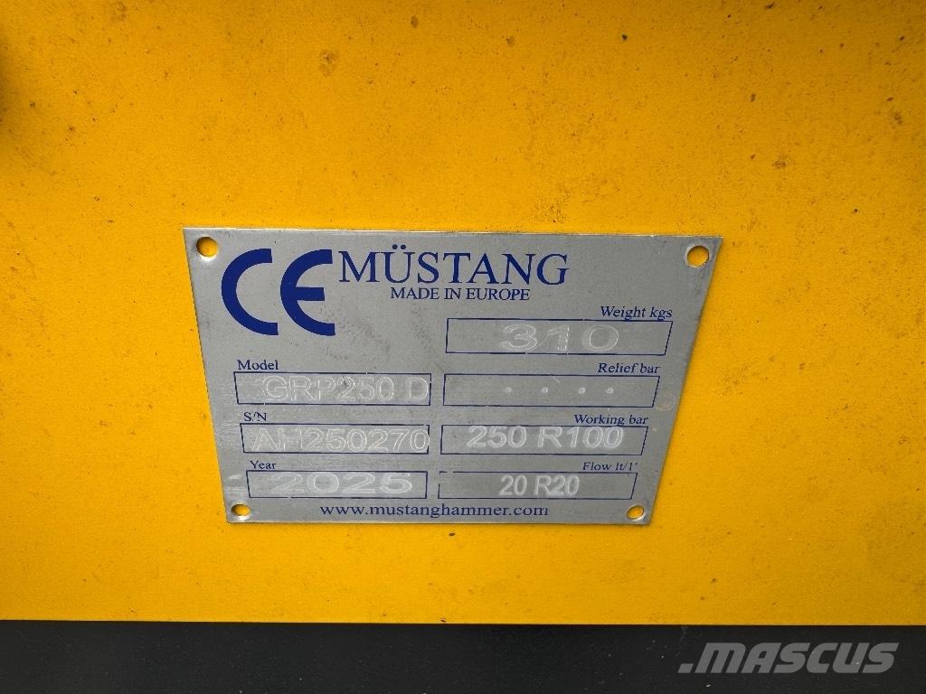 Mustang GRP 250 D 兩爪吊夾