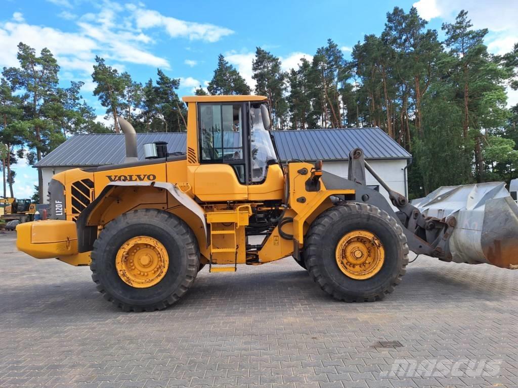 Volvo L 120 F 輪胎式裝載機