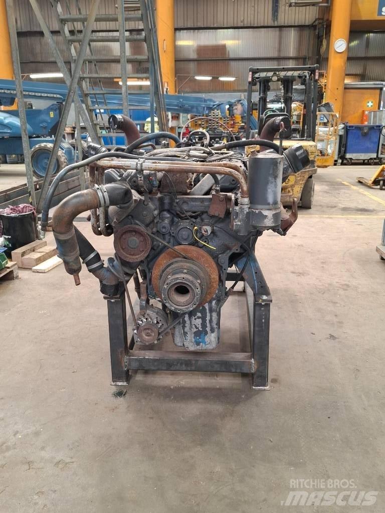 Mercedes-Benz OM424 引擎/發動機