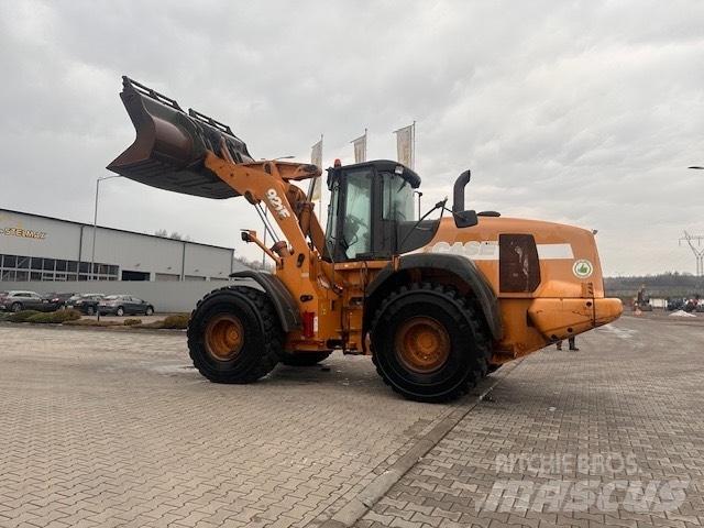 CASE 921 E 輪胎式裝載機