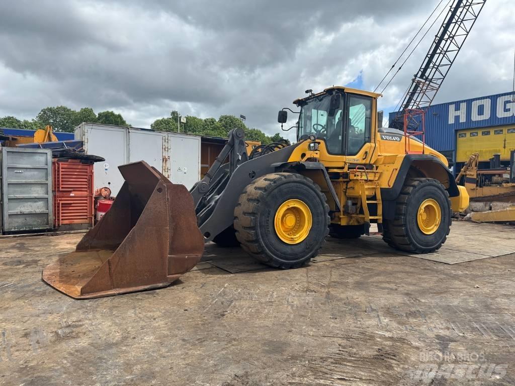 Volvo L 220 H 輪胎式裝載機