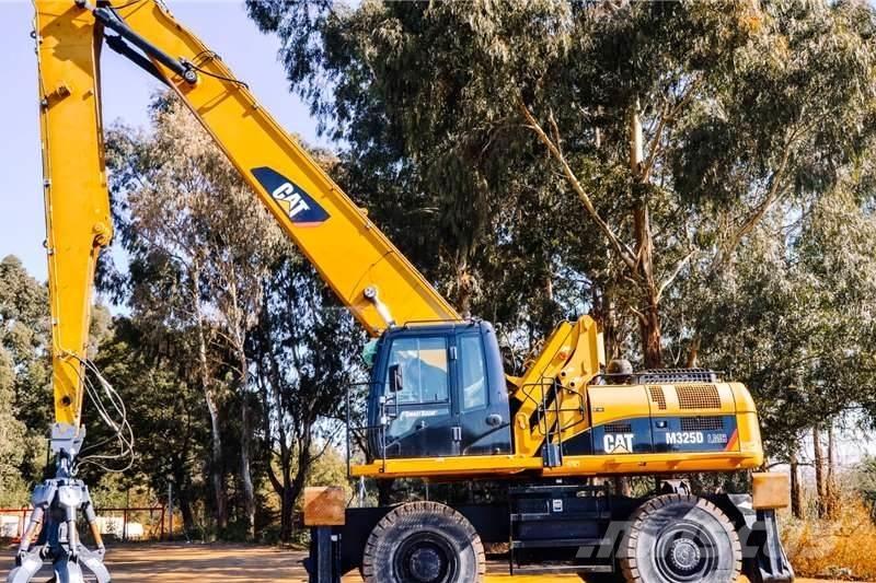 CAT M325 小型挖土機/掘鑿機<7t(小型挖掘機)