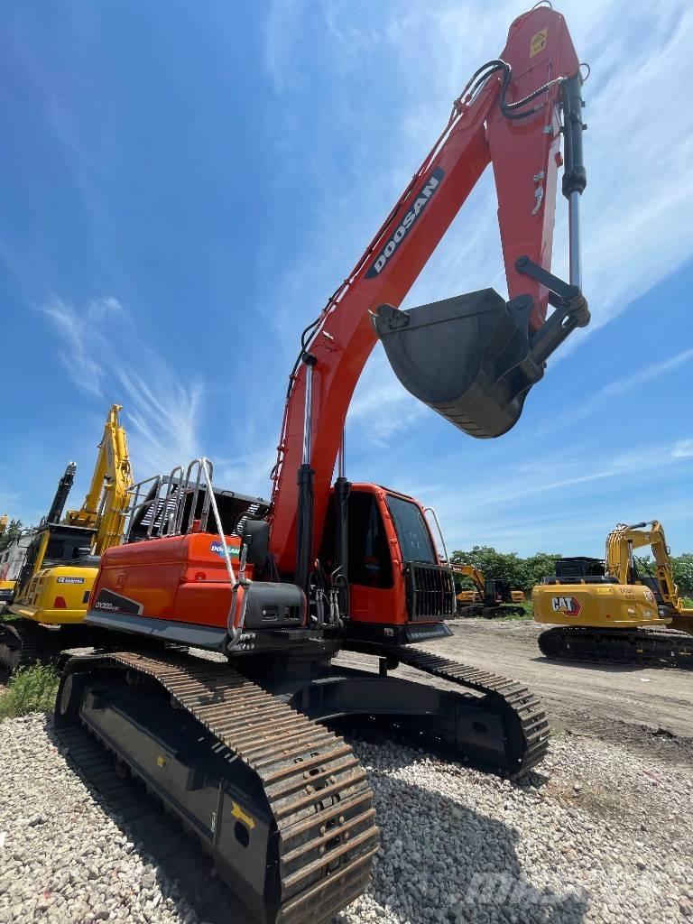 Doosan DX 300 履帶式 挖土機/掘鑿機/挖掘機