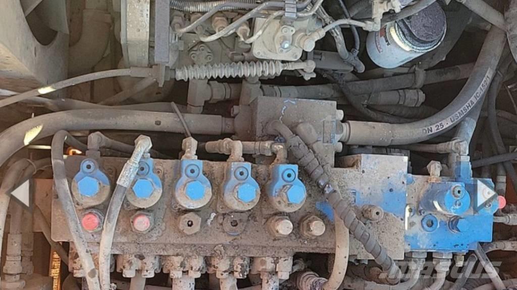 Hitachi EX 135 W 旋轉式挖土機/掘鑿機/挖掘機