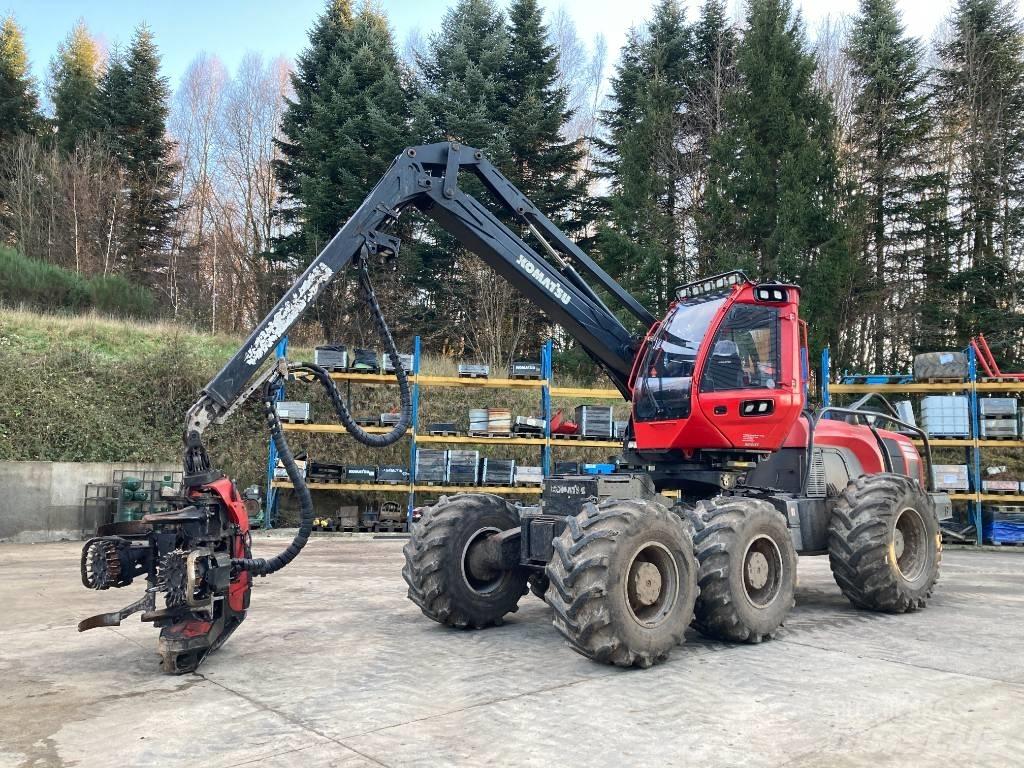 Komatsu 951 收穫機