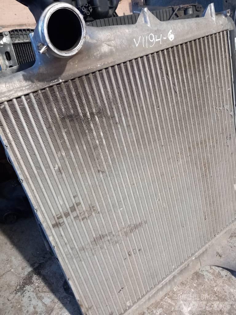 Volvo FH 12  20566842 散熱器/水箱