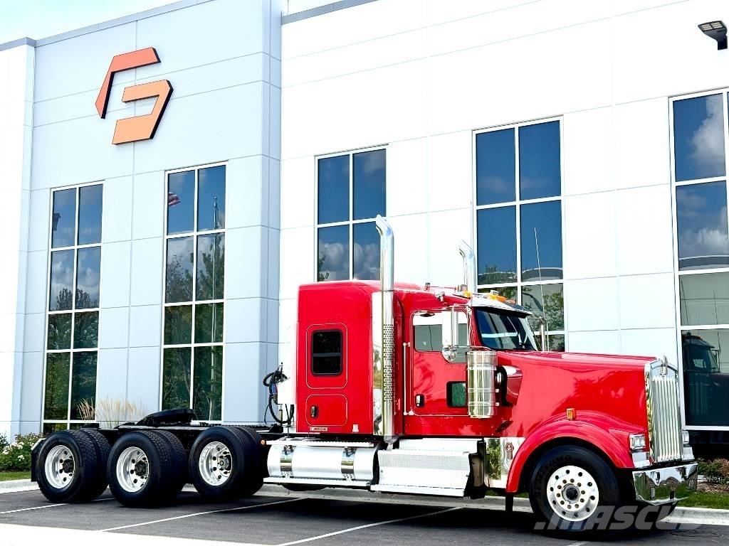 Kenworth W 900 曳引機組件