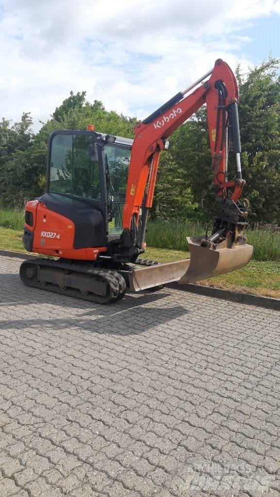 Kubota KX027-4 小型挖土機/掘鑿機<7t(小型挖掘機)