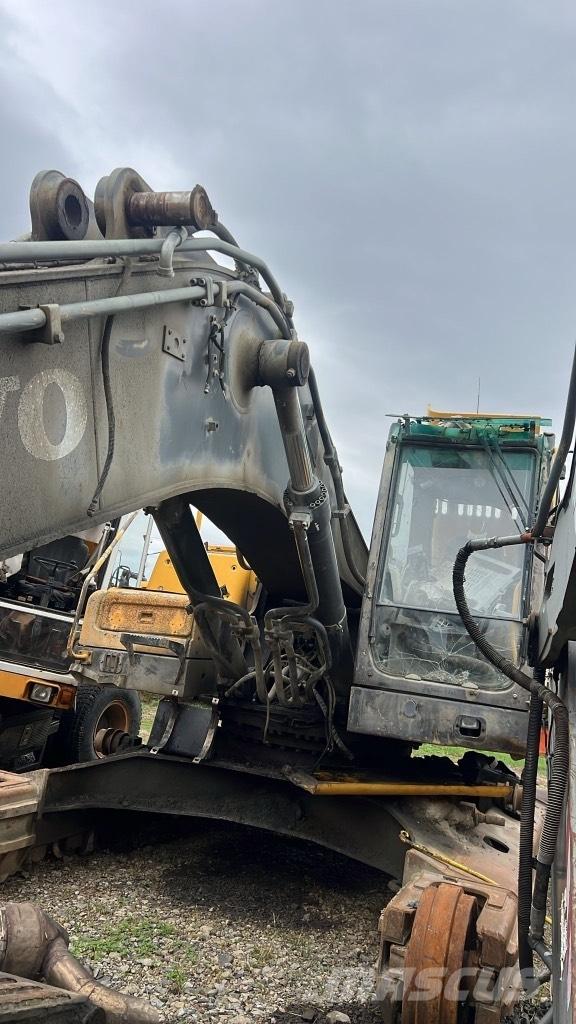 Volvo EC 360 L 軸