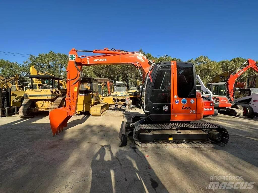 Hitachi ZX 75 小型挖土機/掘鑿機<7t(小型挖掘機)