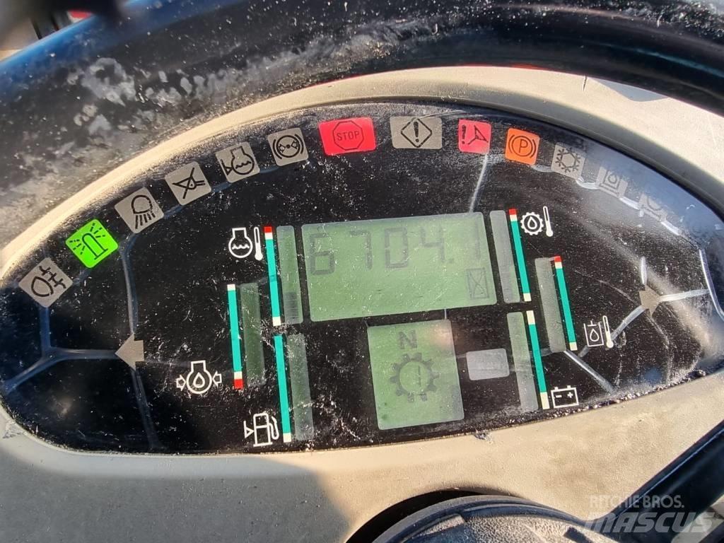 CASE 821 C 輪胎式裝載機