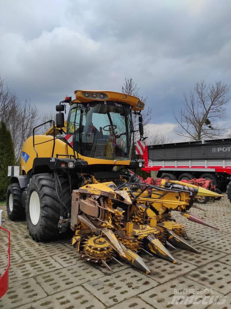 New Holland FR 9040 自走式飼料採集機