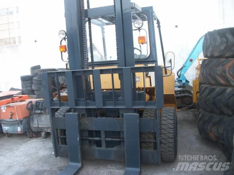 TCM FVD60Z5 柴油卡車