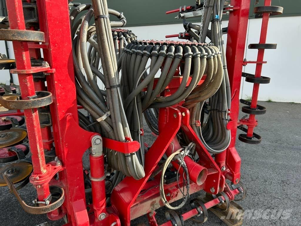Horsch Tiger 6 LT 中耕管理機