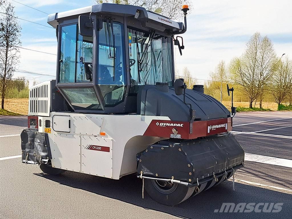 Dynapac CP 1200 W 膠輪滾壓機