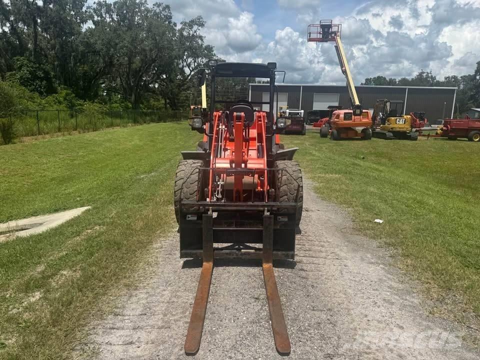 Kubota R 530 輪胎式裝載機