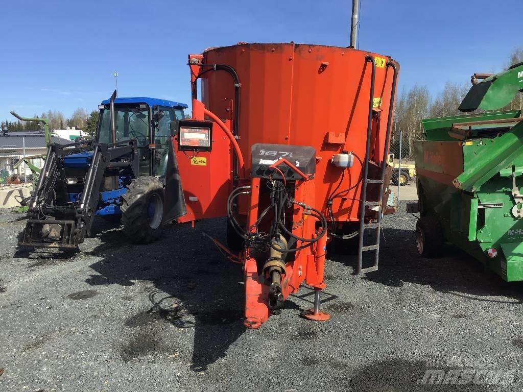 Kuhn EuroMix I 混合餵料機