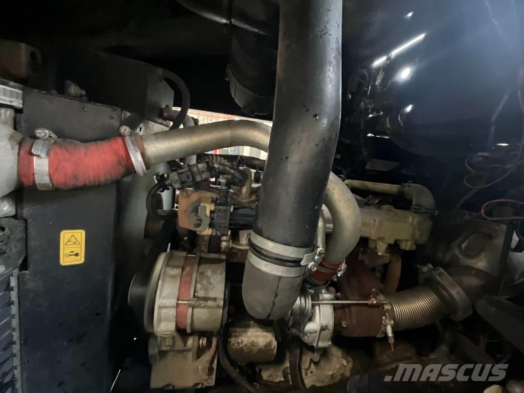 Terex TA9 側卸礦車