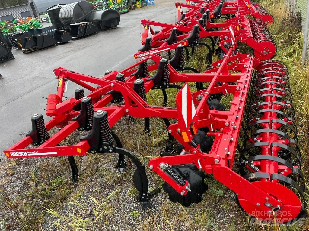 Horsch Terrano 3 FX 中耕管理機