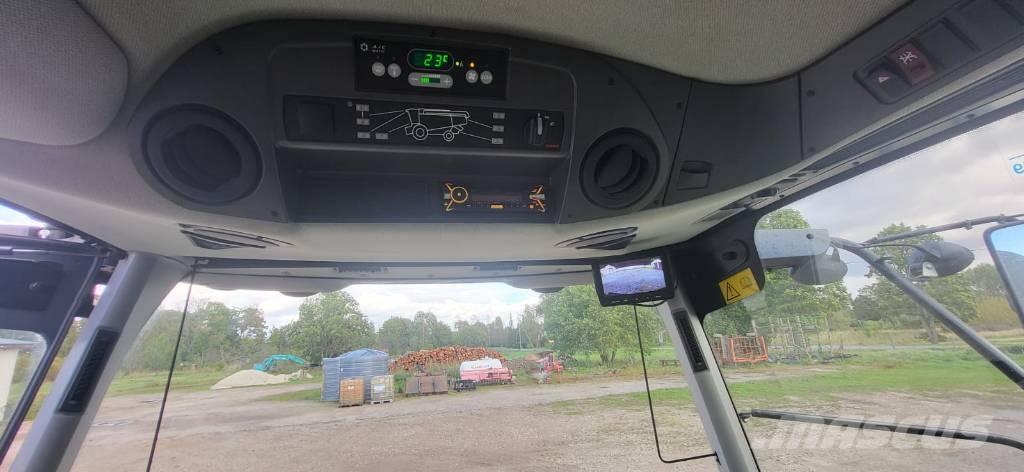 CLAAS Tucano 450 聯合收穫機