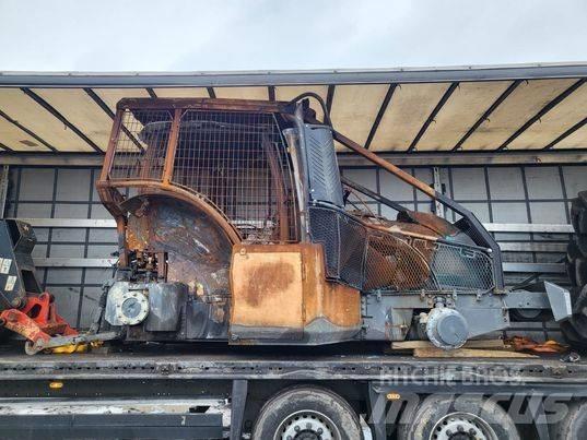 Valtra T214    arm 吊桿和鏟斗
