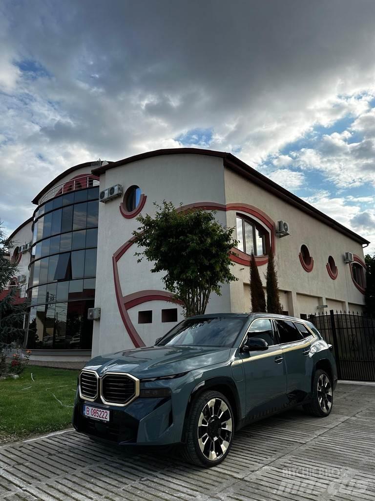 BMW XM 汽車