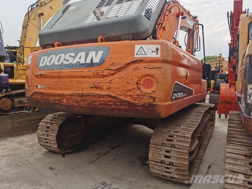 Doosan DX300LC-9C 履帶式 挖土機/掘鑿機/挖掘機