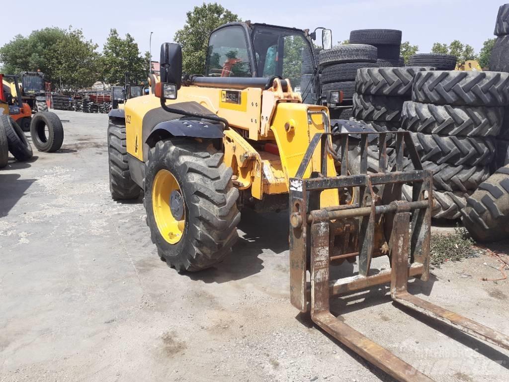 JCB 535-95 農業用伸縮臂裝載機