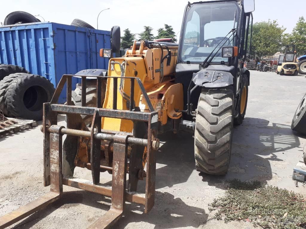JCB 535-95 農業用伸縮臂裝載機