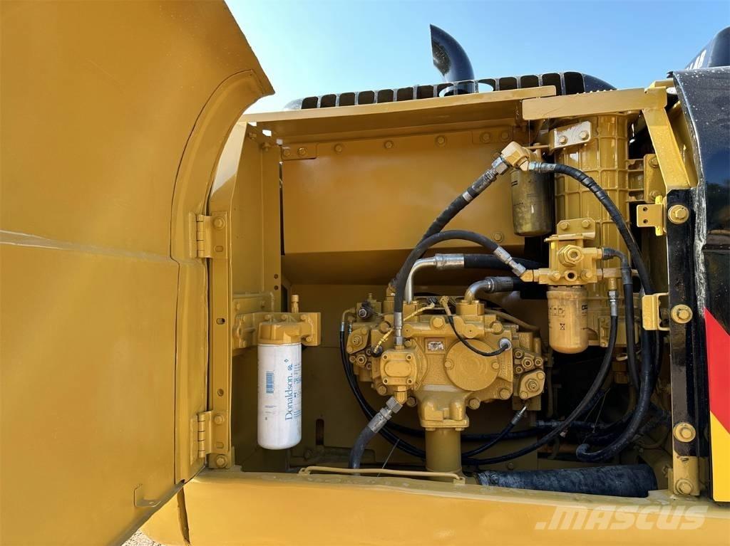 CAT 320 D 履帶式 挖土機/掘鑿機/挖掘機