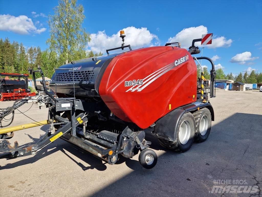 Case IH RB 545 圓型牧草打包機