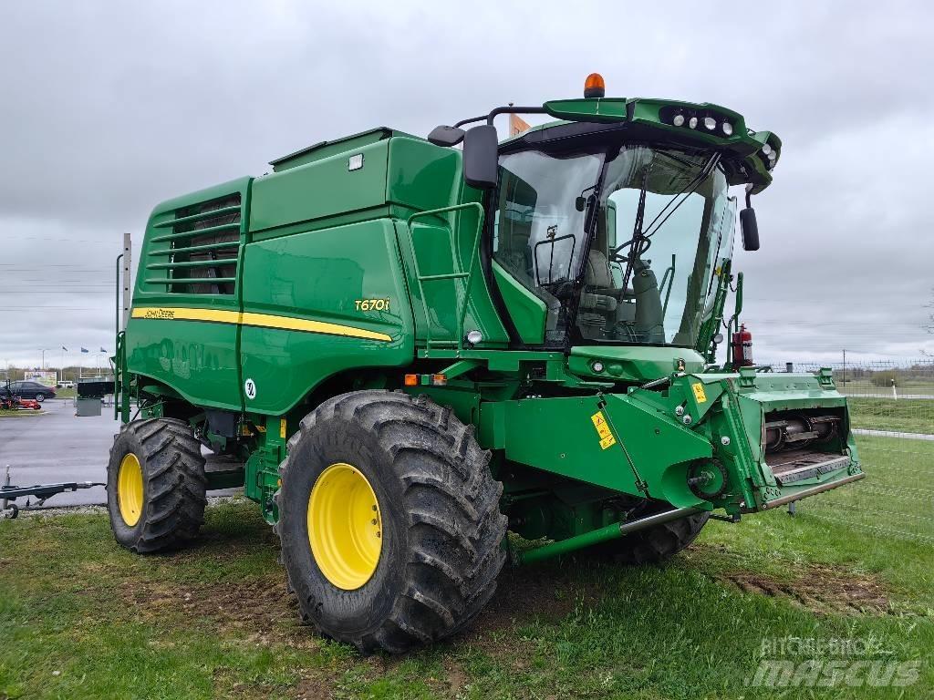 John Deere T 670 i 聯合收穫機