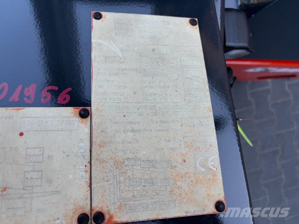 Moffett M2 20.1 柴油卡車