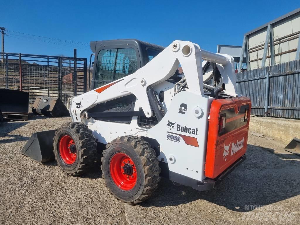 Bobcat 650S 滑移轉向裝載機