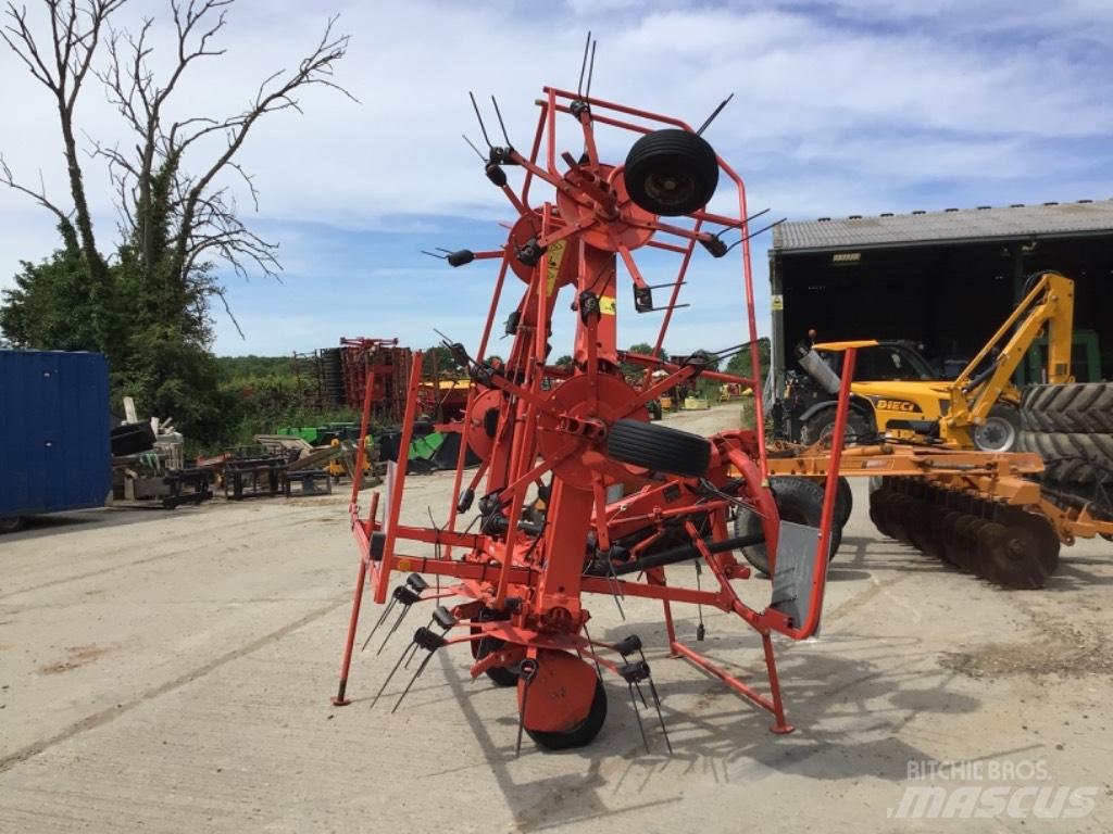 Kuhn GF 6502 堆草機
