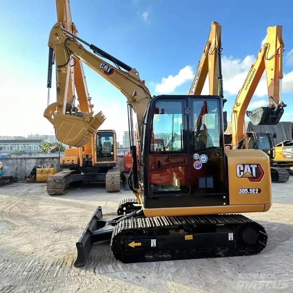 CAT 305.5 小型挖土機/掘鑿機<7t(小型挖掘機)