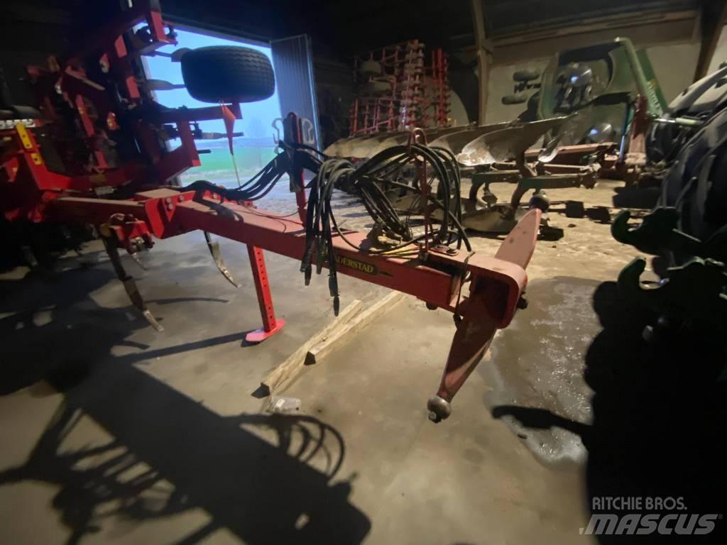 Väderstad Cultus420 中耕管理機