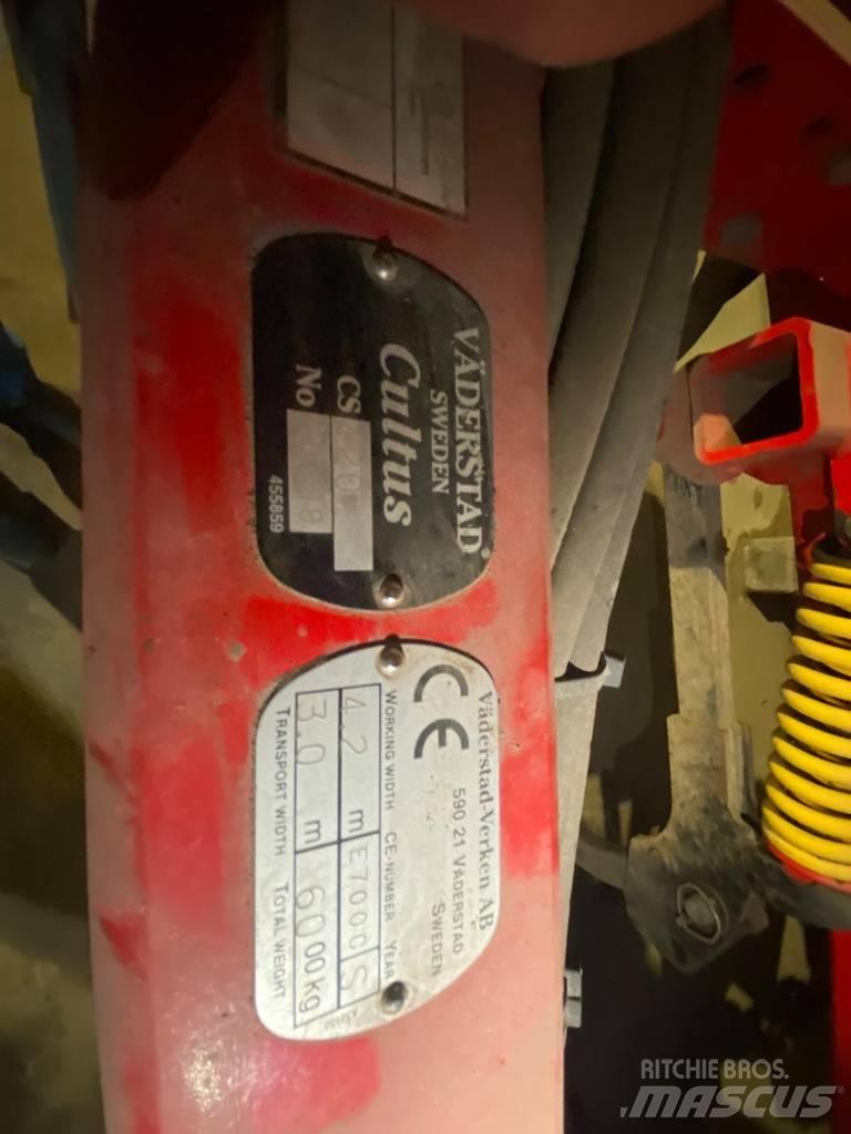 Väderstad Cultus420 中耕管理機