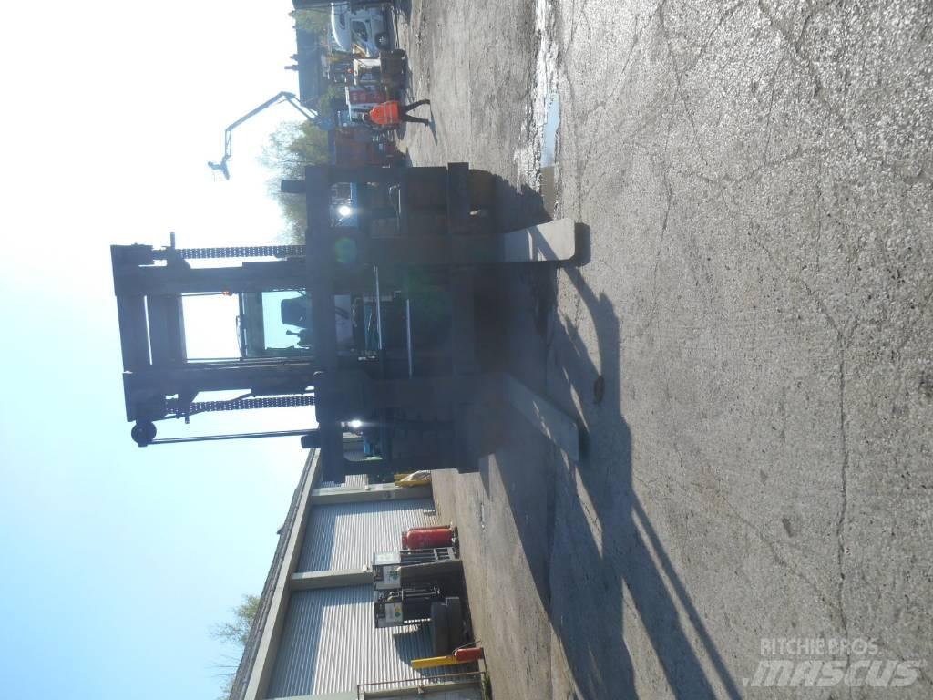 SMV 33-1200C 柴油卡車