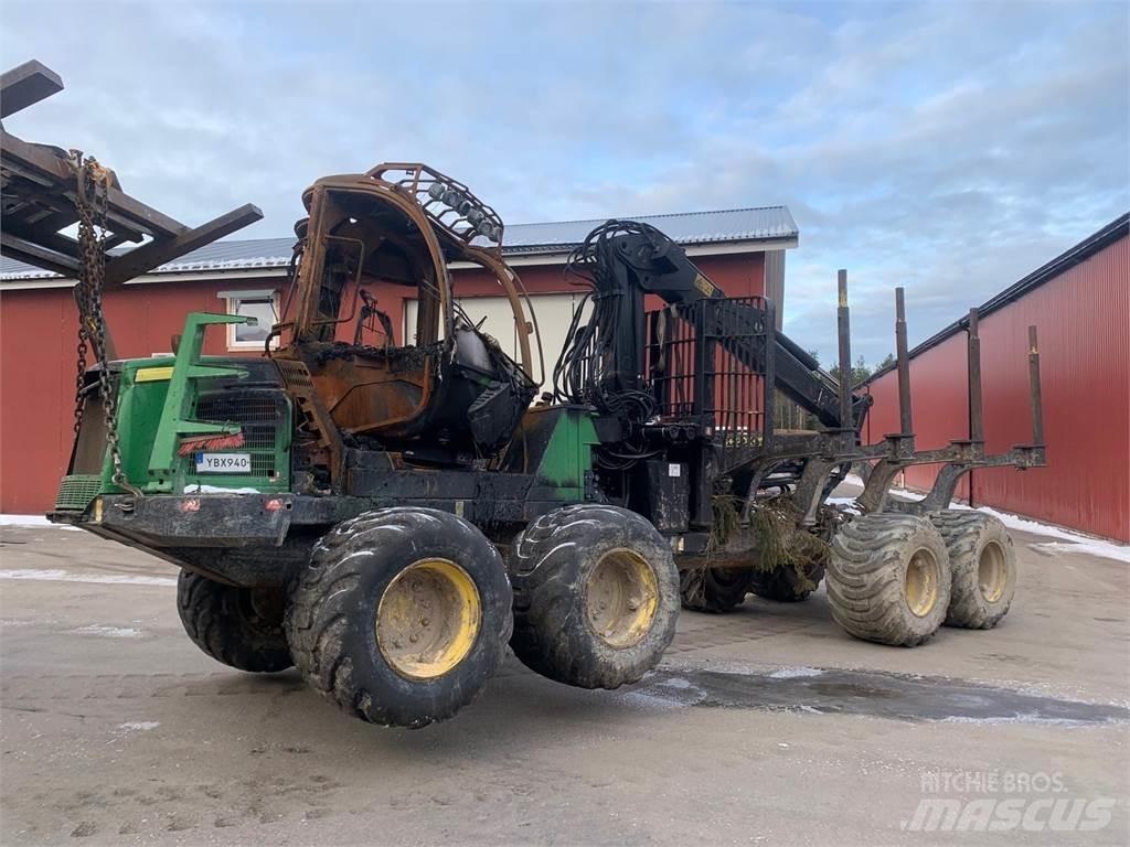 John Deere 1010E 集運機