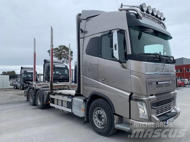 Volvo FH 750 木材貨車