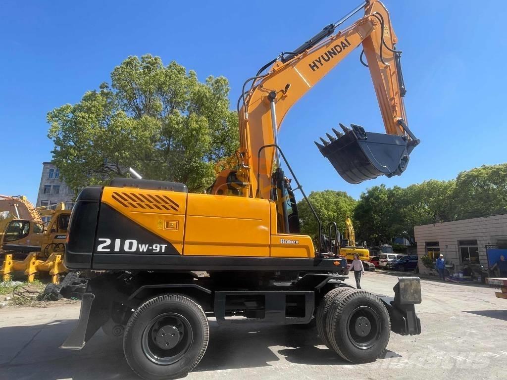 Hyundai 210W-9 旋轉式挖土機/掘鑿機/挖掘機